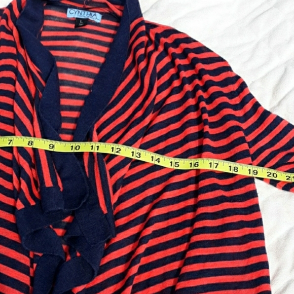 Coral & Blue Long Sleeved Cardigan - Picture 4 of 6